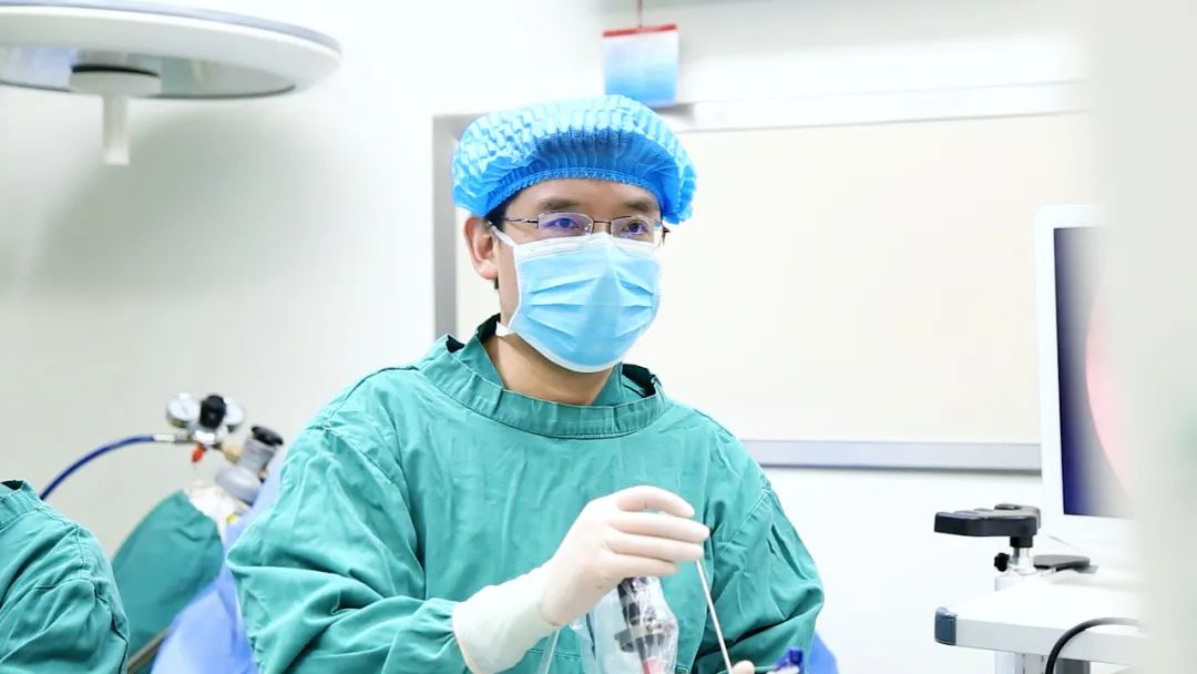 发现胆结石，为什么建议要尽早处理？何明刚主任详解四大核心原因！【四川胆结石专科医院】(图6)