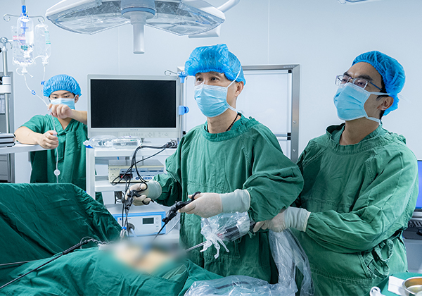 无症状≠无风险！40岁女子突发腹痛，四川结石病医院保胆取出275颗结石(图5)