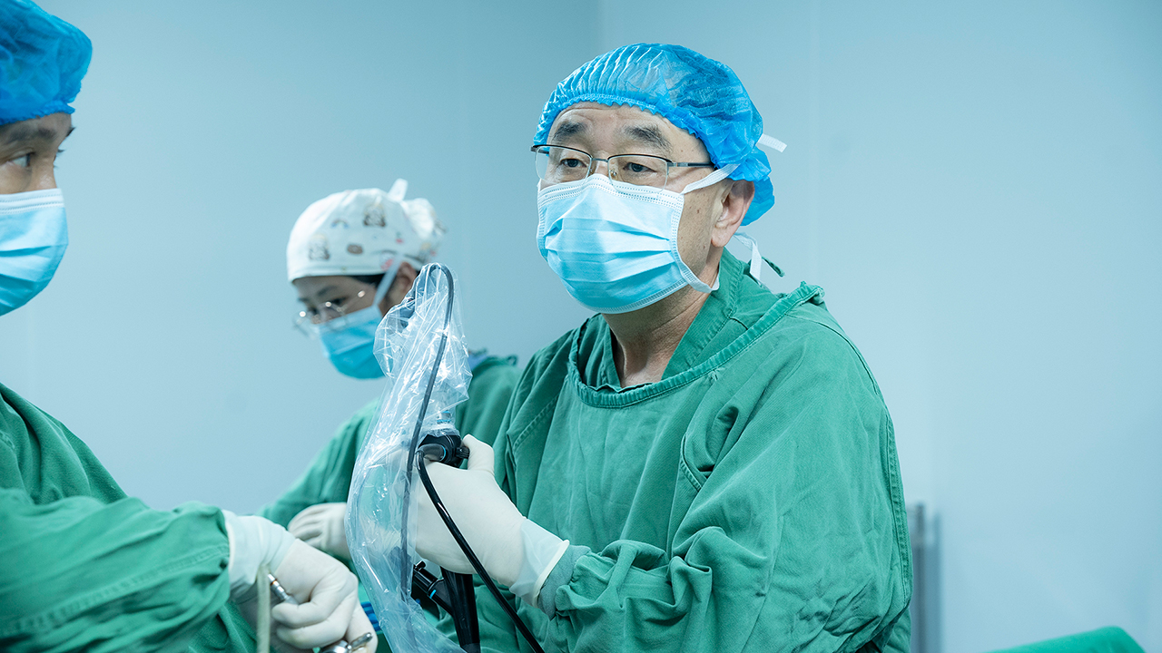 为“保胆”而来：北京国之名医刘京山教授再度来院，亲诊手术惠泽西南患者(图5)