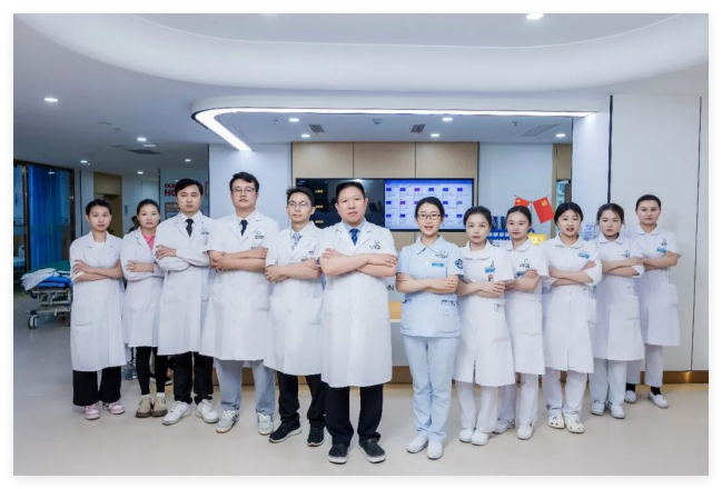 技术再突破:四川结石病医院Tubeless(无管化)SMP经皮肾镜手术实现微创手术新高度(图4) 技术再突破:四川结石病医院Tubeless(无管化)SMP经皮肾镜手术实现微创手术新高度(图4)